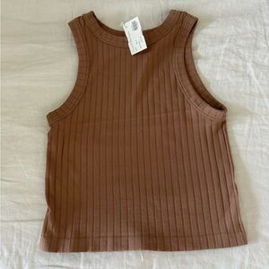 Dynamic knit tank